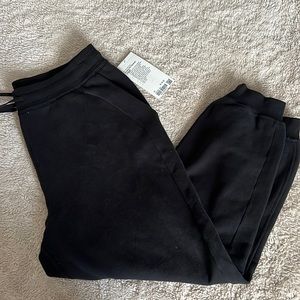 Lululemon Scuba HR Relaxed Jogger - black